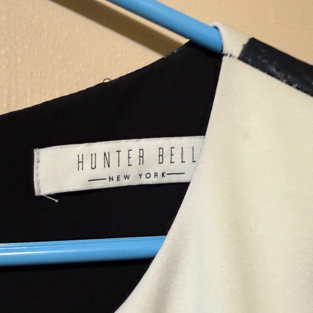 Hunter Bell Hannah Scuba Dress - Black & White Abstract - Size 8 - Picture 5 of 11